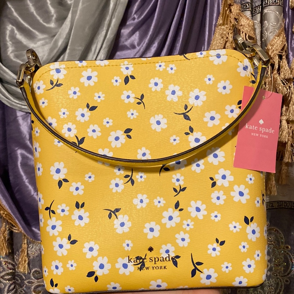 Kate Spade Small bucket